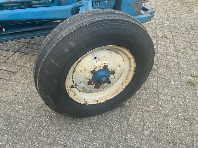 Ford 3000 tweewielaangedreven landbouwtractor - afbeelding 21 van  21