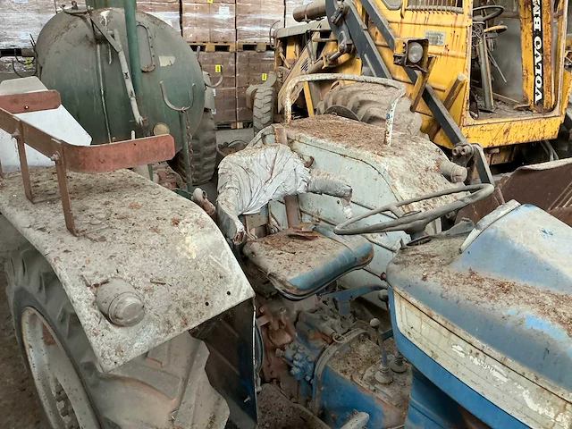 Ford 3000 - afbeelding 13 van  26