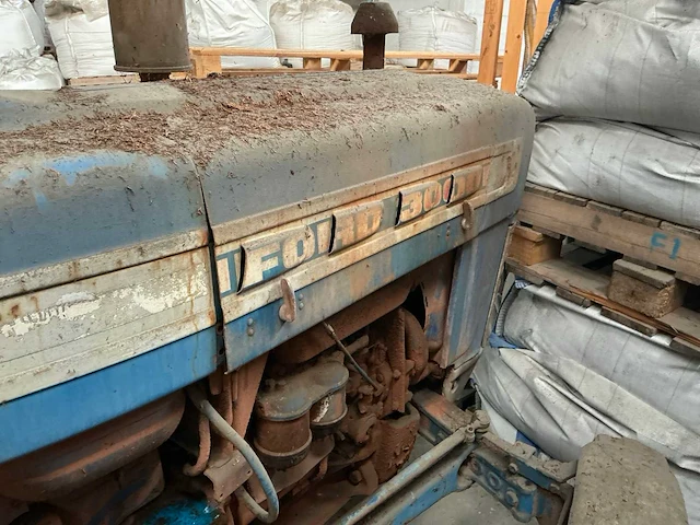 Ford 3000 - afbeelding 14 van  26