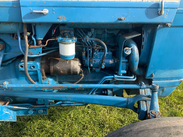 Ford 3600 tweewielaangedreven landbouwtractor - afbeelding 5 van  20