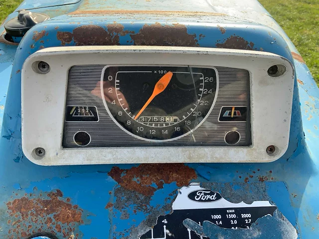 Ford 3600 tweewielaangedreven landbouwtractor - afbeelding 10 van  20