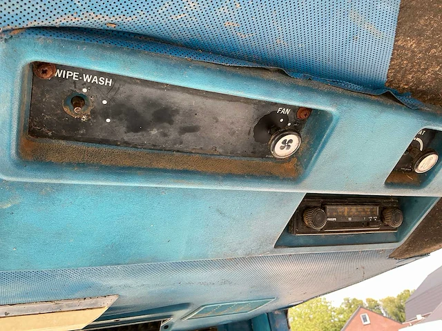 Ford 6700 tweewielaangedreven landbouwtractor - afbeelding 9 van  23