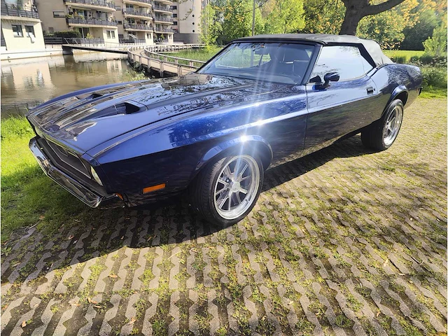 Ford 73 ford mustang - afbeelding 1 van  12