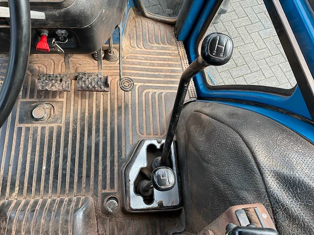 Ford 7810 gen3 vierwielaangedreven landbouwtractor - afbeelding 27 van  41