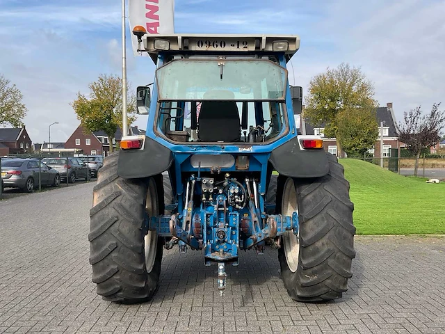 Ford 7810 gen3 vierwielaangedreven landbouwtractor - afbeelding 37 van  41