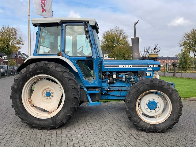 Ford 7810 gen3 vierwielaangedreven landbouwtractor - afbeelding 39 van  41