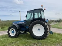 Ford 8240 vierwielaangedreven landbouwtractor - afbeelding 3 van  39
