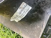 Ford 8240 vierwielaangedreven landbouwtractor - afbeelding 25 van  39