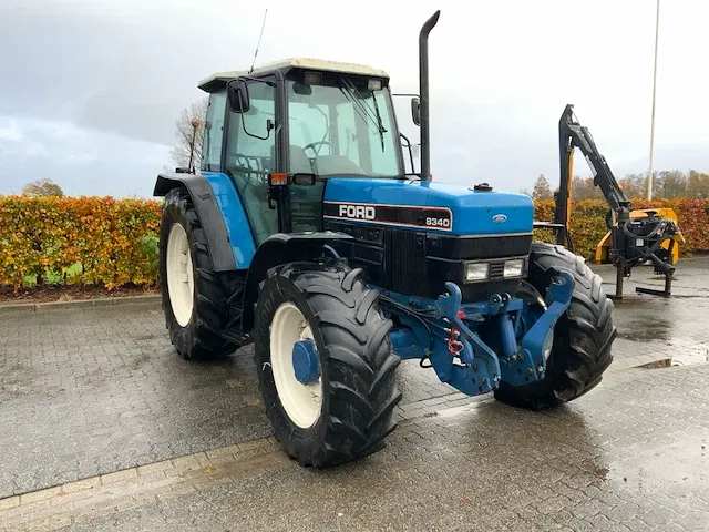 Ford 8340 powerstar sle vierwielaangedreven landbouwtractor - afbeelding 12 van  26