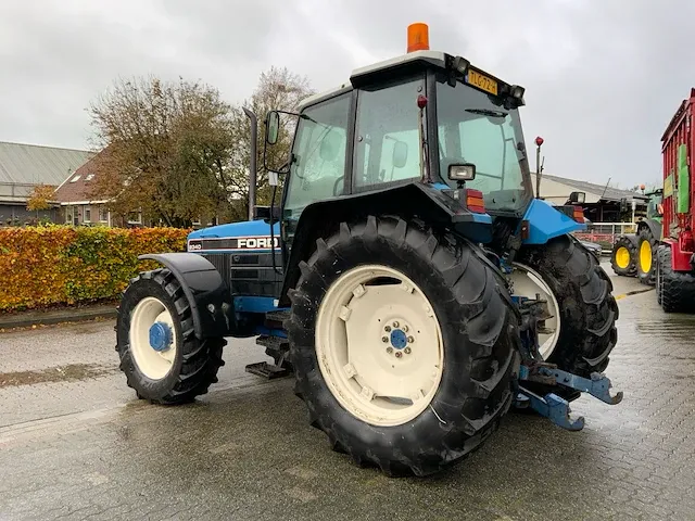 Ford 8340 powerstar sle vierwielaangedreven landbouwtractor - afbeelding 21 van  26
