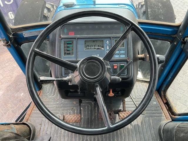 Ford 8730 trekker/tractor - afbeelding 13 van  26