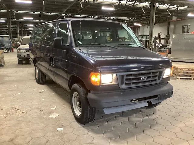 Ford bus e350 bedrijfswagen - afbeelding 1 van  16
