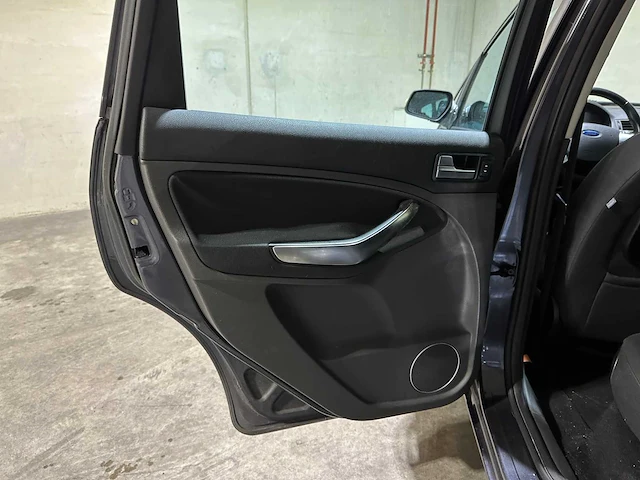 Ford c-max 1.8-16v titanium flexifuel 125pk 2007, 94-zb-gp - afbeelding 26 van  41