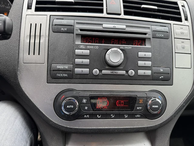 Ford c-max,2010 - afbeelding 23 van  23