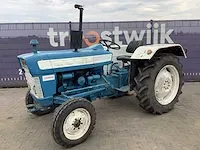 Ford dexta 2000 tweewielaangedreven landbouwtractor - afbeelding 1 van  11
