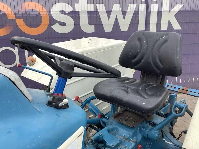 Ford dexta 2000 tweewielaangedreven landbouwtractor - afbeelding 7 van  11