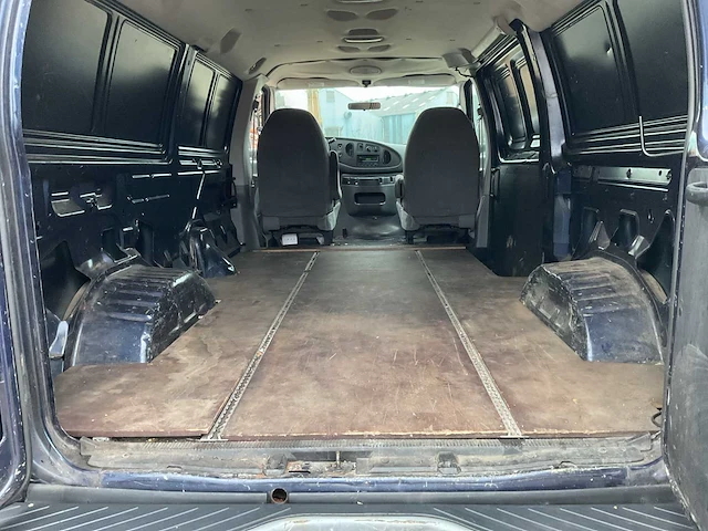 Ford e150 bedrijfswagen - afbeelding 7 van  14