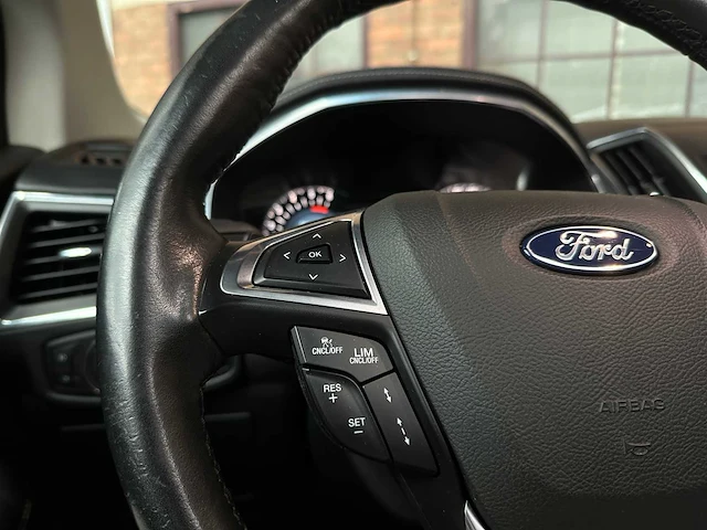 Ford edge 2.0 tdci vignale 210pk 2018, tr-496-b - afbeelding 19 van  48