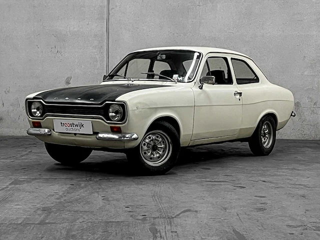 Ford escort mki 1300l lhd uk build 1600 engine 1972 - afbeelding 1 van  37