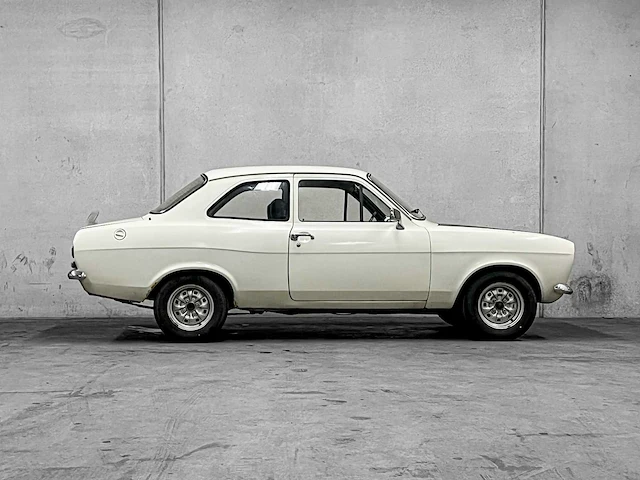 Ford escort mki 1300l lhd uk build 1600 engine 1972 - afbeelding 36 van  37