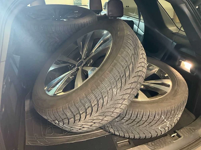 Ford explorer 3.0 plug-in hybrid 4x4 platinium 2021 | a1-81-22 - afbeelding 25 van  26