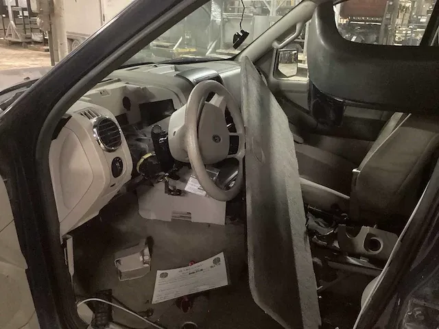 Ford explorer personenauto - afbeelding 6 van  10