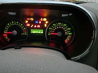 Ford explorer suv personenauto - afbeelding 12 van  16