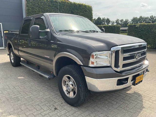 Ford f-250 fx4 off road v8 bedrijfswagen - afbeelding 19 van  25