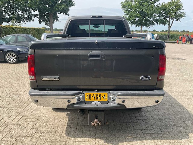 Ford f-250 fx4 off road v8 bedrijfswagen - afbeelding 22 van  25
