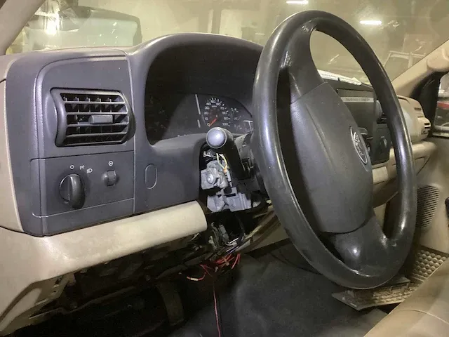 Ford f 350 vliegtuigsleper - afbeelding 4 van  13