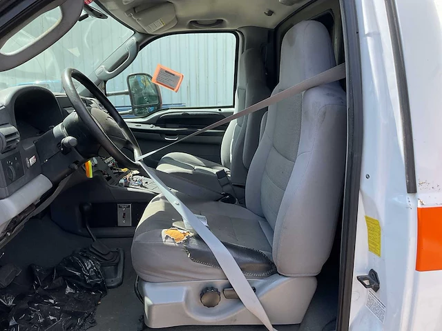 Ford f350 ambulance - afbeelding 16 van  18
