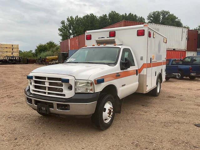 Ford f350 ambulance - afbeelding 1 van  15