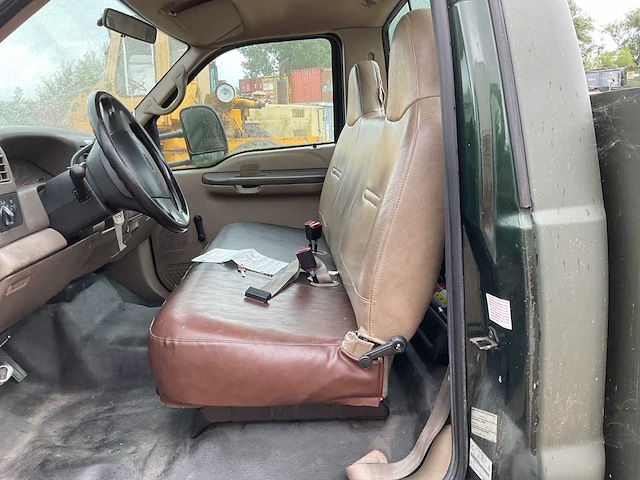 Ford f350 legervoertuig - afbeelding 12 van  14