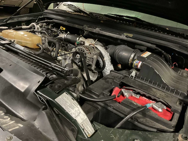 Ford f350 vliegtuigsleper - afbeelding 10 van  13