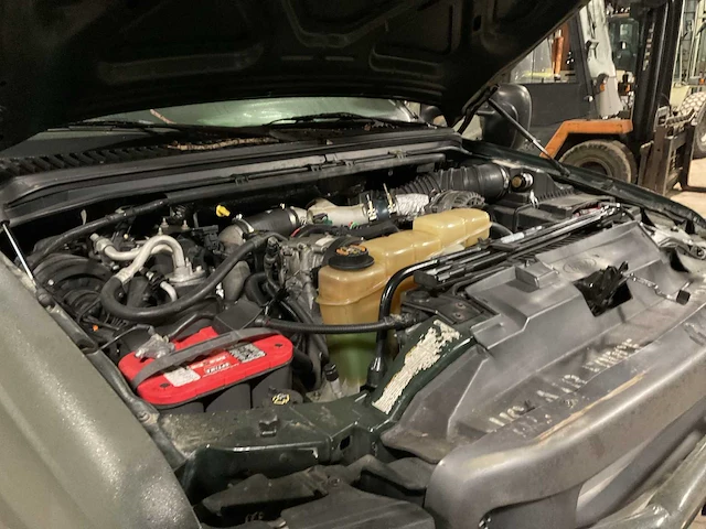 Ford f350 vliegtuigsleper - afbeelding 11 van  13