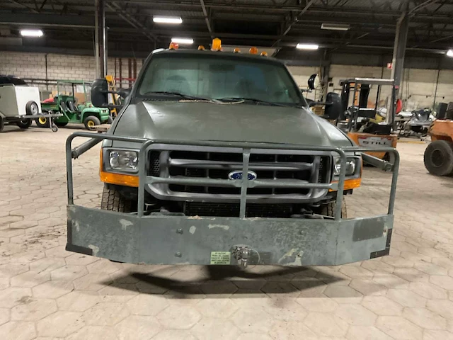 Ford f350 vliegtuigsleper - afbeelding 3 van  13