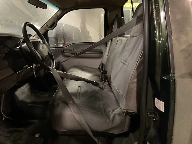 Ford f350 vliegtuigsleper - afbeelding 7 van  13