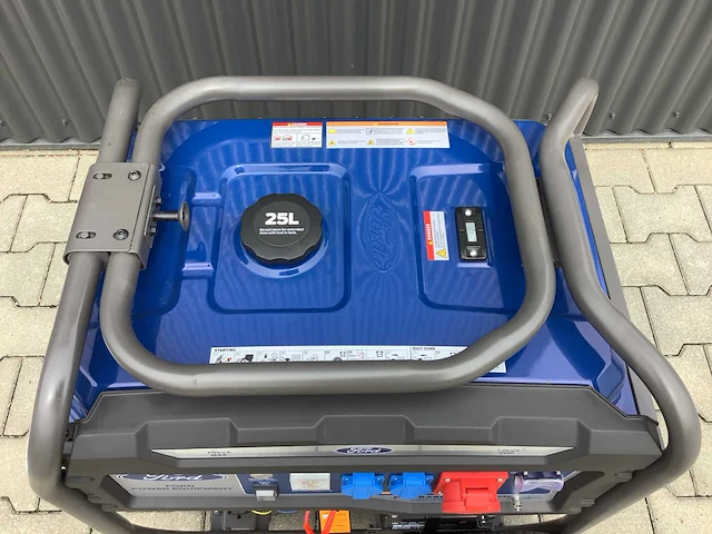 Ford fgt-9250e 230/400 volt e-start stroomgenerator - afbeelding 11 van  21
