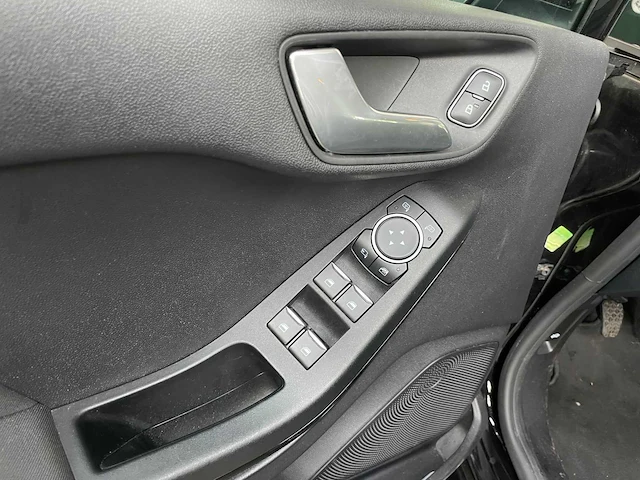 Ford fiesta 1.0 ecob. connected 94pk 2020, h-464-vr - afbeelding 31 van  48