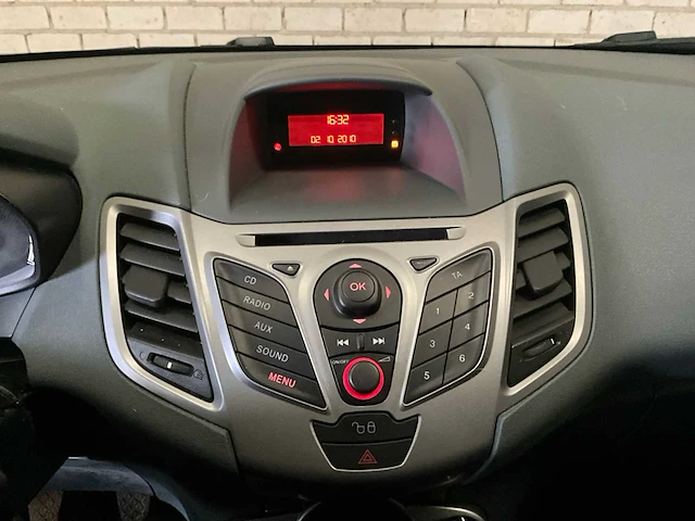 Ford fiesta 101189km bouwjaar: 2010 - afbeelding 4 van  16