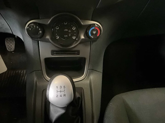 Ford fiesta 101189km bouwjaar: 2010 - afbeelding 5 van  16