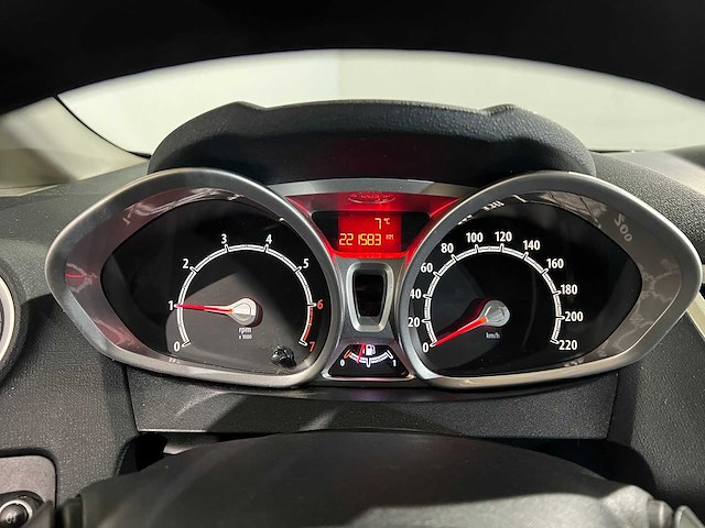 Ford fiesta 1.25 champion, 31-txv-9 - afbeelding 3 van  15