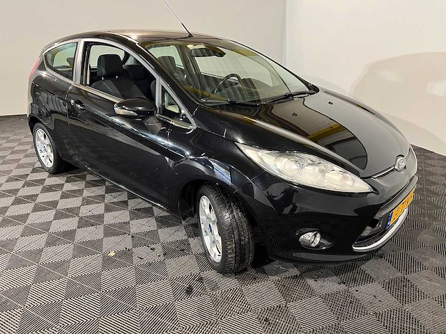 Ford fiesta 1.25 champion, 31-txv-9 - afbeelding 12 van  15