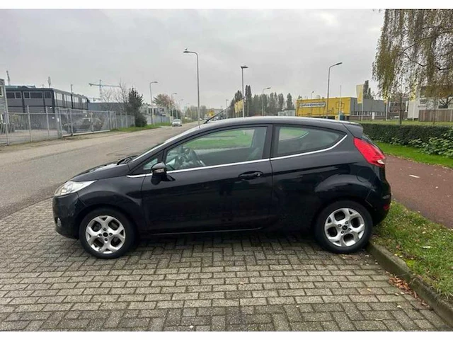 Ford fiesta 1.25 titanium, 77-kgh-8 - afbeelding 10 van  12