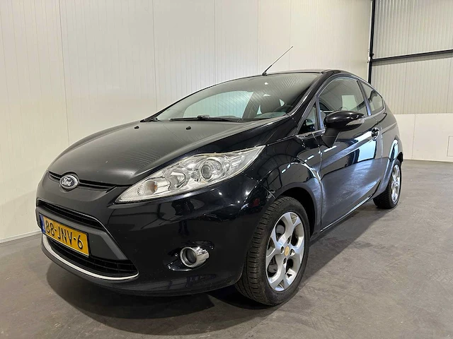 Ford fiesta 1.25 titanium 88-jnv-6 - afbeelding 1 van  17