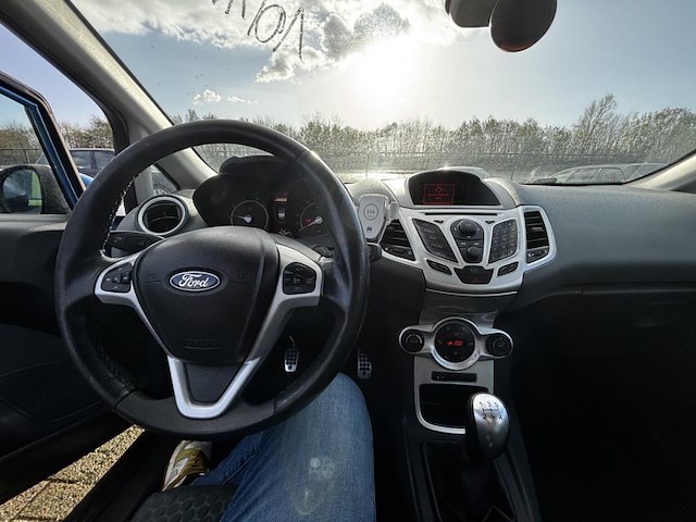 Ford fiesta 1.25i ambiente,2009 - afbeelding 2 van  27