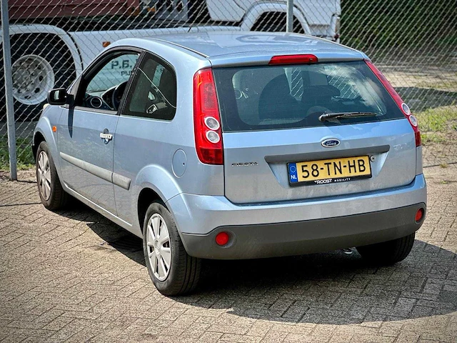Ford fiesta 1.3 8v champion, 58-tn-hb - afbeelding 8 van  13
