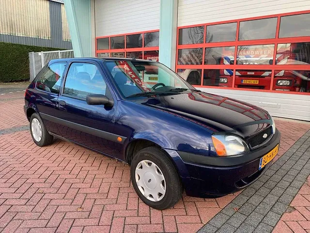 Ford fiesta 1.3 8v classic, 80-hn-hp - afbeelding 1 van  15