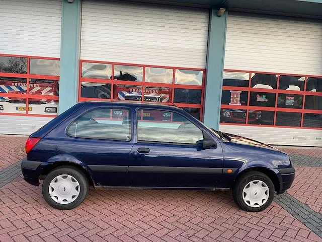 Ford fiesta 1.3 8v classic, 80-hn-hp - afbeelding 8 van  15