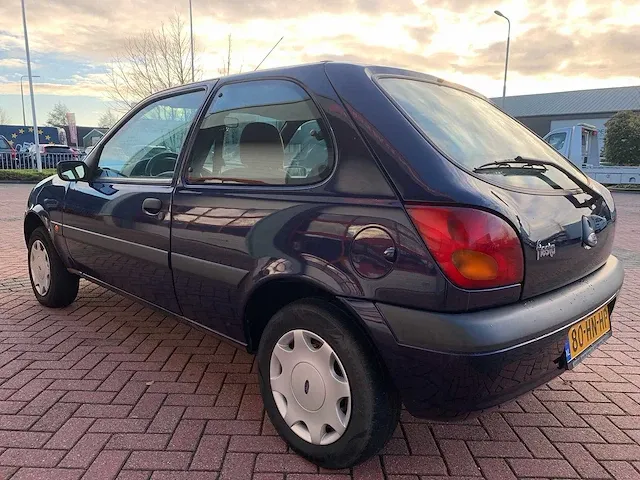 Ford fiesta 1.3 8v classic, 80-hn-hp - afbeelding 10 van  15